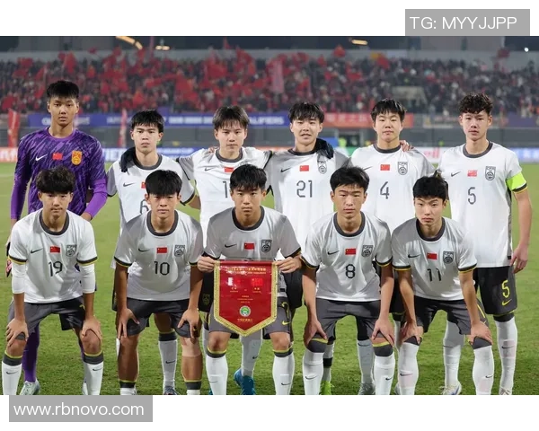 U17国足半场领先卡塔尔U17何思凡精彩抽射助球队暂居小组第三